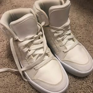 Adidas zapatos blanco Neo High Tops poshmark Adidas zapatos blanco Neo High Tops poshmark